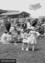 Families At The Races c.1955, Epsom