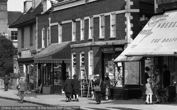 Photo of Epsom, High Street 1928