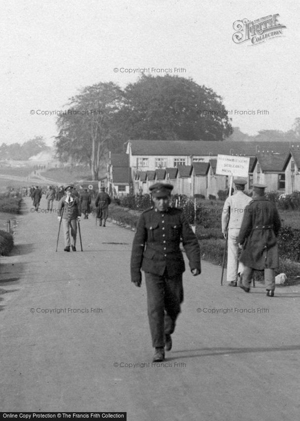 Epsom, Soldiers, Woodcote Park 1917