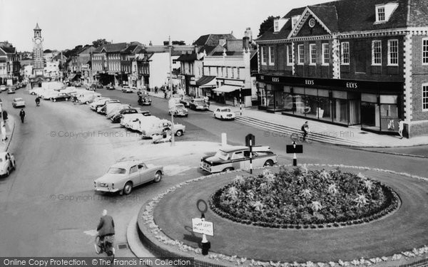 Photo of Epsom, The Roundabout c.1960