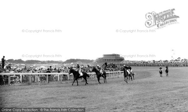 Photo of Epsom, The Way Up c.1955