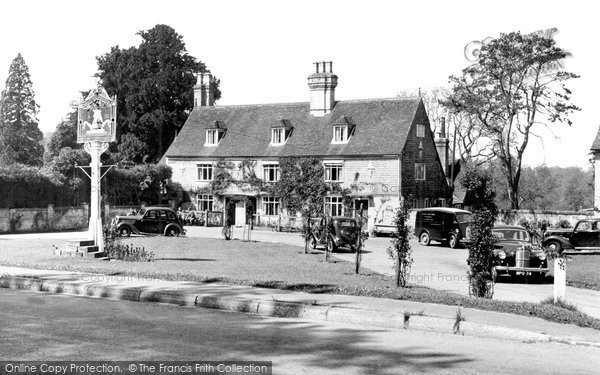 Photo of Eridge Green, The Neville Crest And Gun c.1950