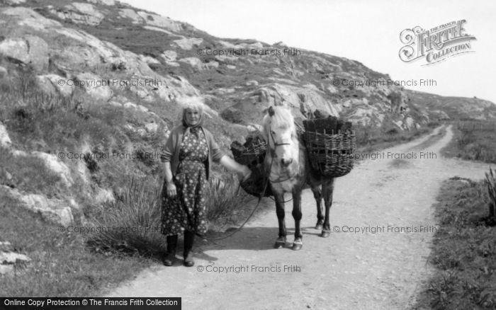 Photo of Eriskay, Gathering Peat 1963