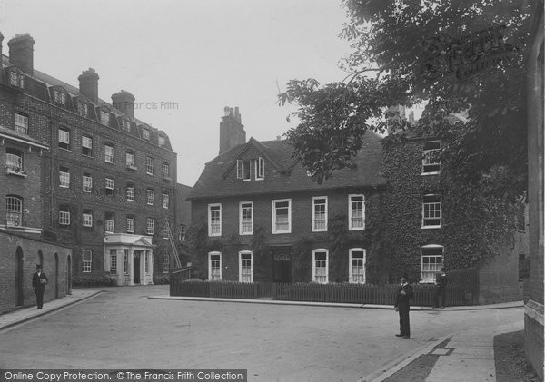 Photo of Eton, College, Common Lane House 1923
