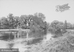 The River 1890, Eton