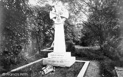 Charles Kingsley's Grave 1906, Eversley