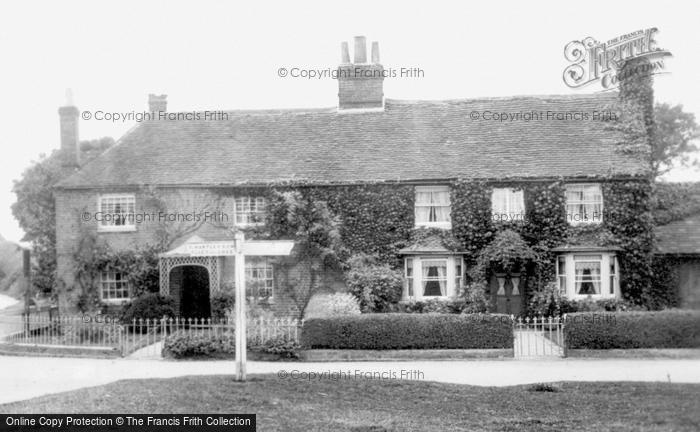 Photo of Eversley Cross, 1910