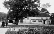 The Chequers Inn 1910, Eversley Cross