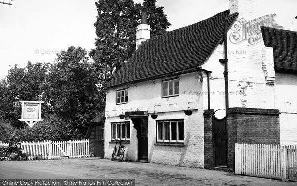 Photo of Eversley, The White Hart c.1955
