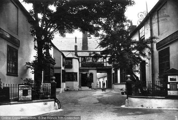 Photo of Evesham, Crown Hotel 1910