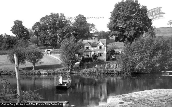 Photo of Evesham, Hampton Ferry 1895