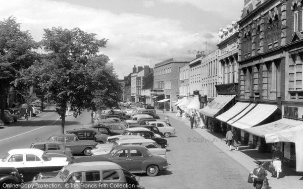 Photo of Evesham, High Street c.1960