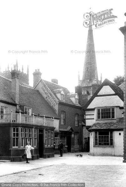 Photo of Evesham, Market Place 1910