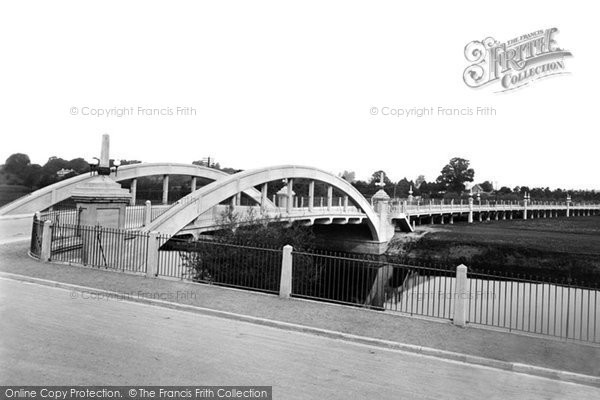 Photo of Evesham, New Bridge And Viaduct 1922
