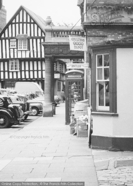 Photo of Evesham, Passage c.1960