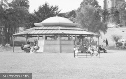 People Relaxing In The Abbey Park c.1955, Evesham