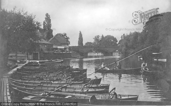 Photo of Evesham, The Bridge And Boat Yard 1922