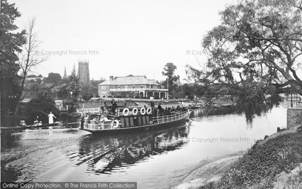 Photo of Evesham, The River Avon 1922
