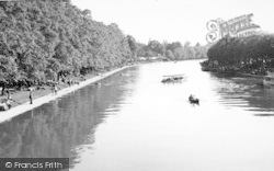 The River Avon c.1955, Evesham