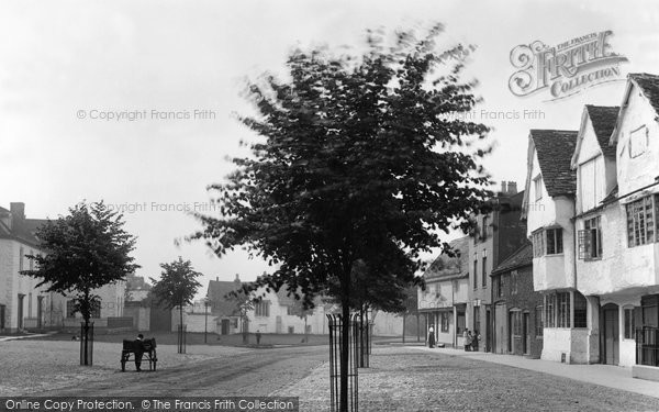 Photo of Evesham, Vine Street And The Old Red Horse Inn 1893