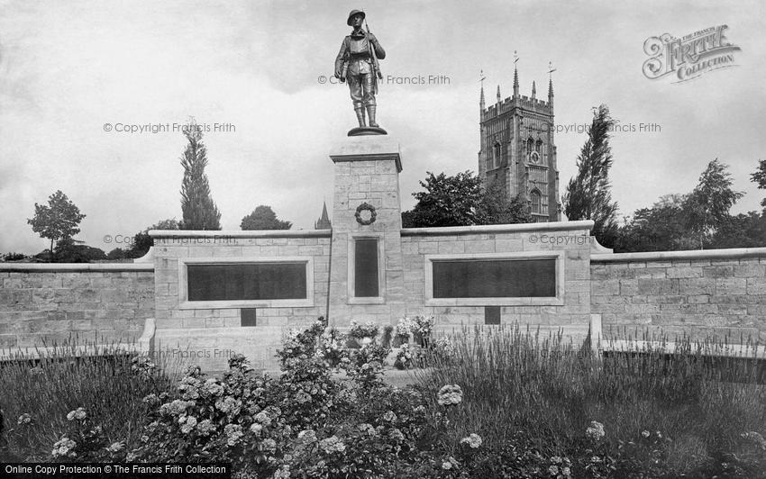 Evesham, War Memorial 1922
