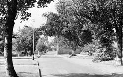 Cheam Road c.1960, Ewell