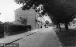 Kingston Road c.1960, Ewell