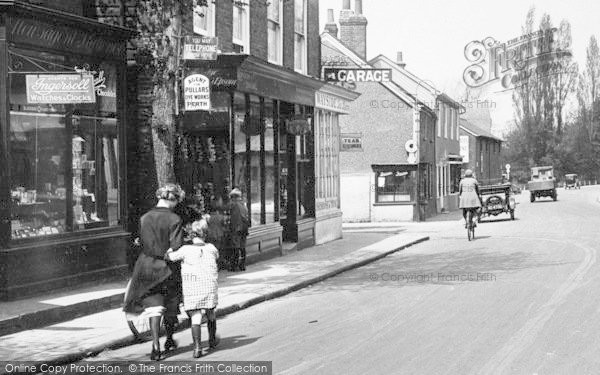Photo of Ewell, Mother And Daughter, High Street 1925