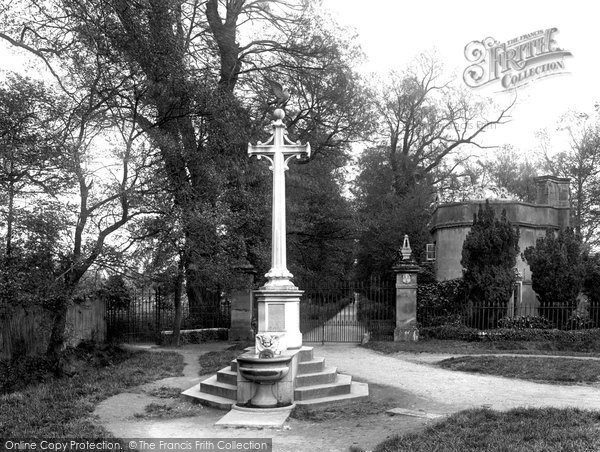 Photo of Ewell, Nonsuch Park Memorial 1925