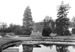 The Castle 1925, Ewell