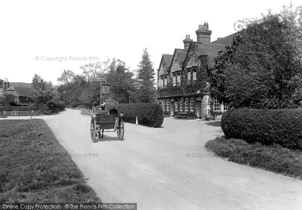 Photo of Ewhurst, Bulls Head Hotel 1929