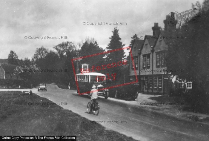 Photo of Ewhurst, The Bull's Head Hotel 1927