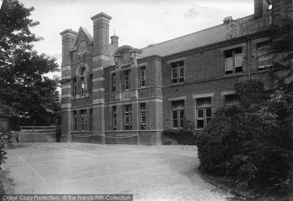 Photo of Exeter, Episcopal Modern School 1912