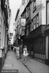Martins Street And Ship Inn c.1950, Exeter