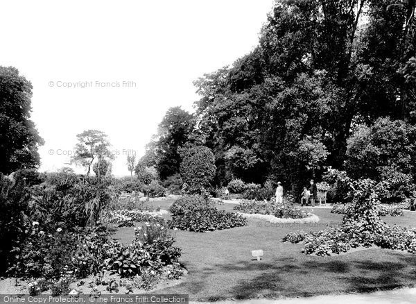 Photo of Exeter, Rougemont Castle Gardens 1924