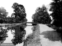 The Canal 1929, Exeter