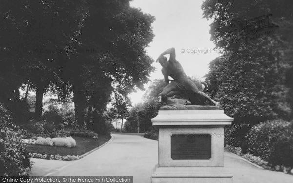 Photo of Exeter, War Memorial 1924