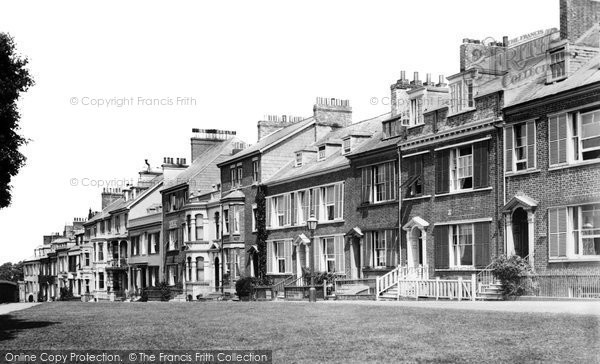 Photo of Exmouth, Beacon Terrace 1906