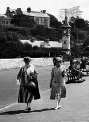 Ladies On  The Seafront 1925, Exmouth