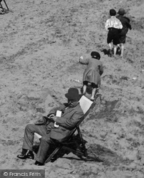 On The Sands 1925, Exmouth