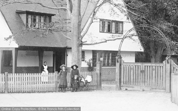Photo of Exmouth, Phear Park Entrance 1906