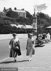 Taking A Stroll 1925, Exmouth