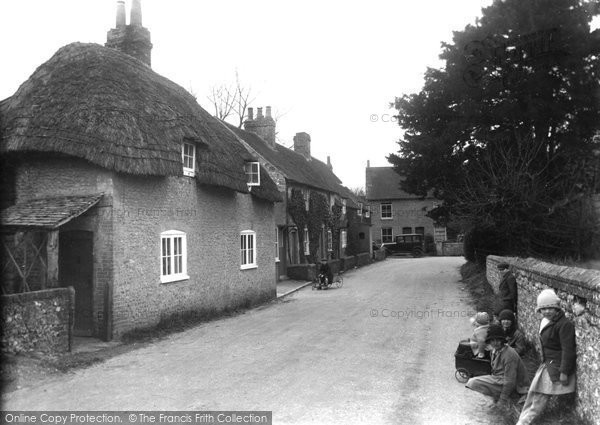 Photo of Exton, The Village c.1930
