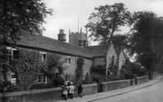 The Plague Cottages 1919, Eyam