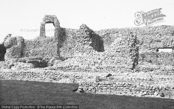 Photo of Eynsford, The Castle c.1955