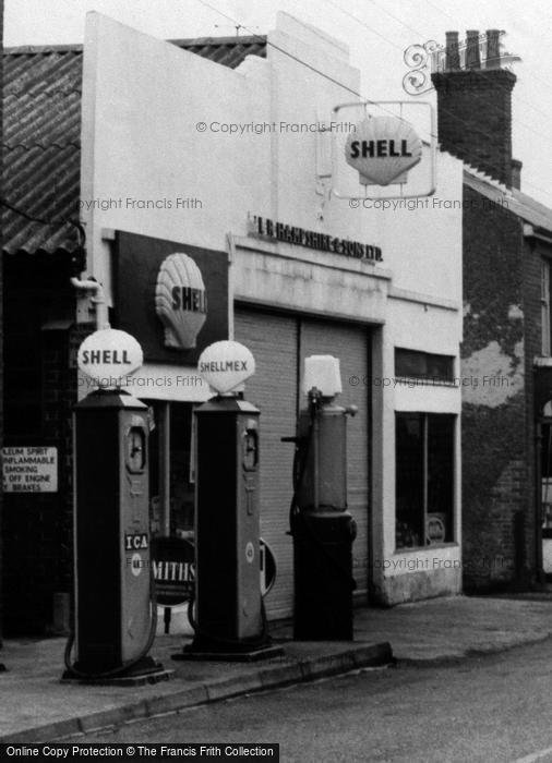 Photo of Eythorne, Sandwich Road, Garage c.1955