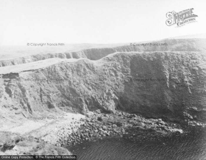 Photo of Fair Isle, South Haven Fort 1958