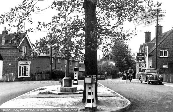Photo of Fair Oak, Eastleigh Road c.1955