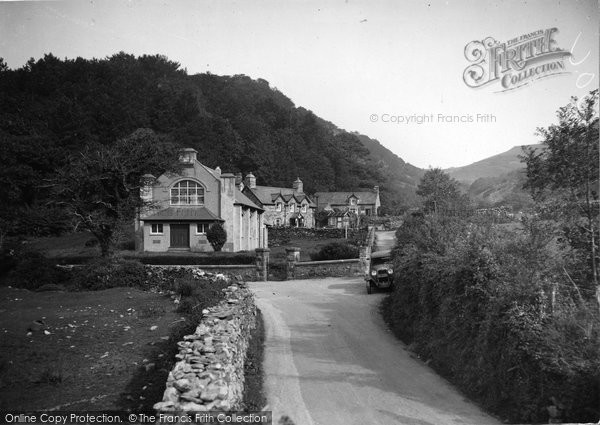 Photo of Fairbourne, Methodist Chapel And The Valley c.1955