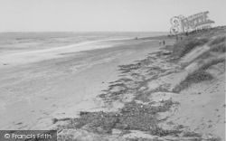 The Beach c.1950, Fairhaven